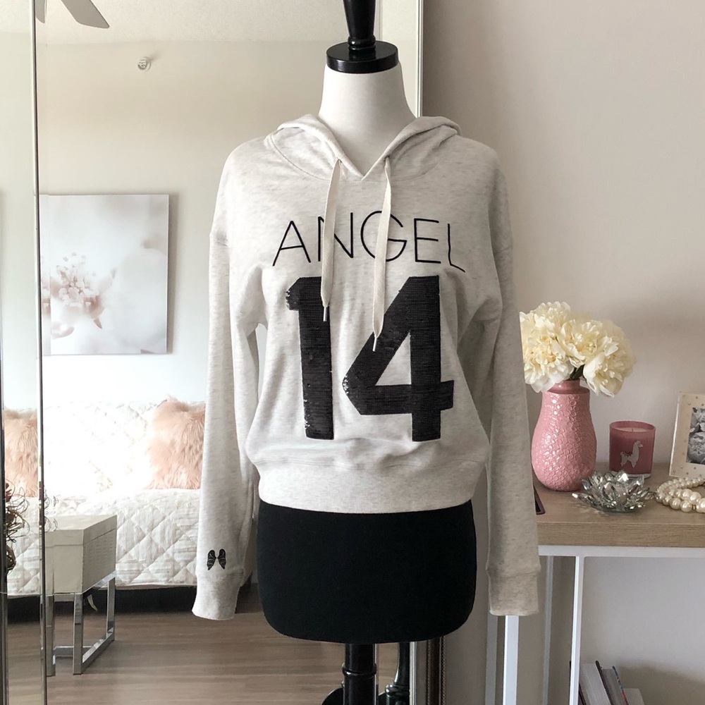 Victoria’s Secret 2014 fashion show sweater XS